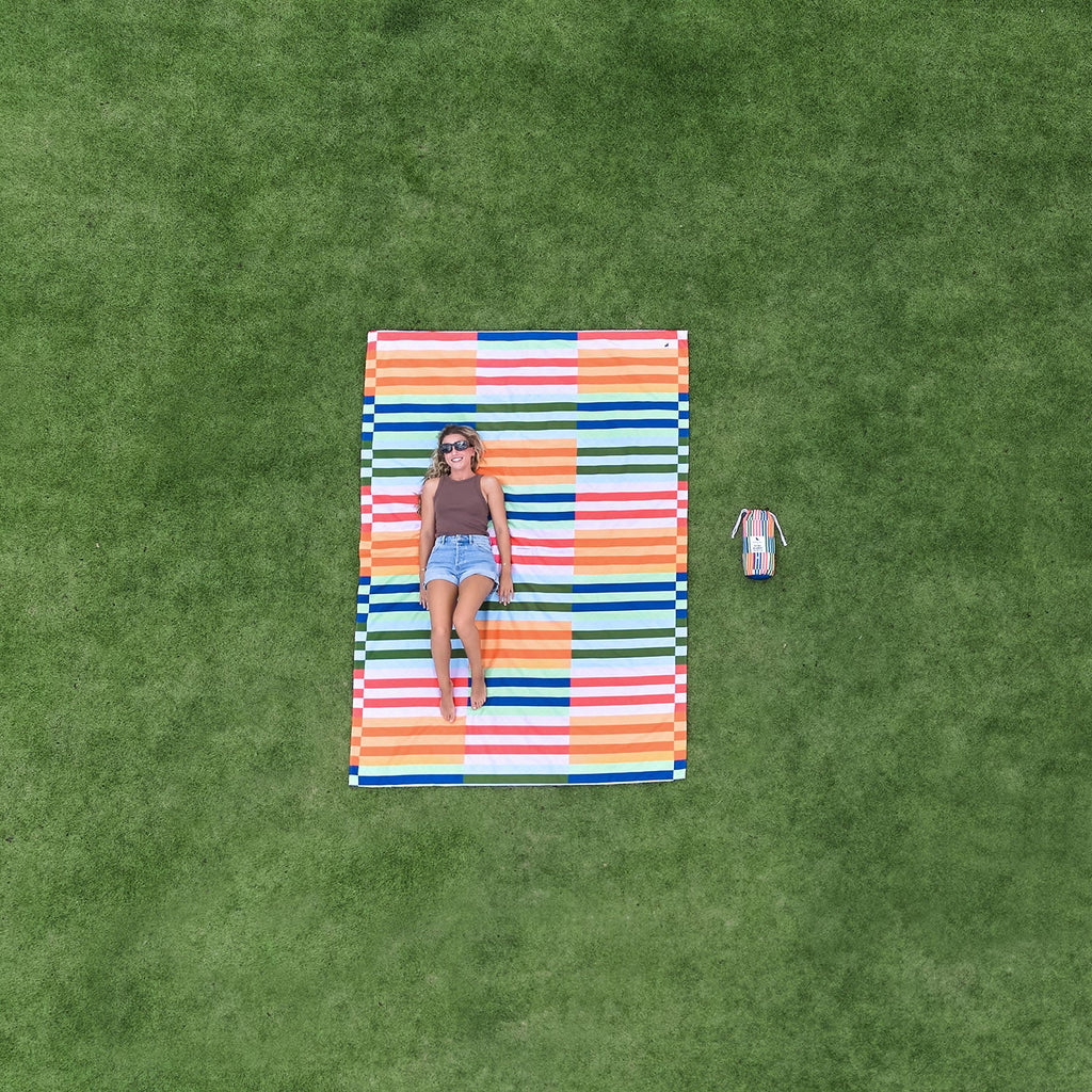 dock and bay picnic blanket