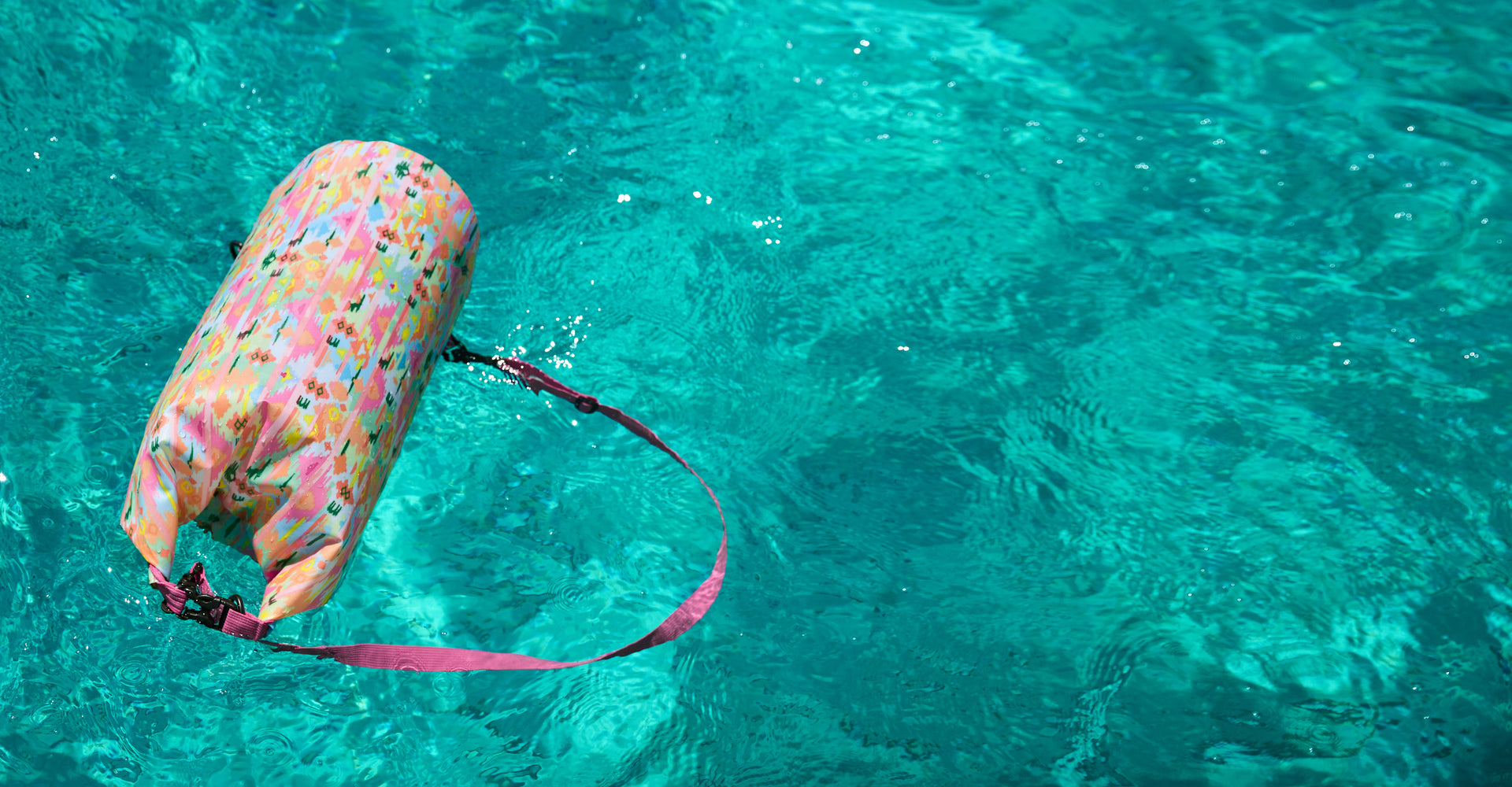 Sac étanche moyen Dock & Bay, capacité de 20 L - Ibiza Glow